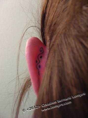 Tatouage-polynesien-dos-oreille